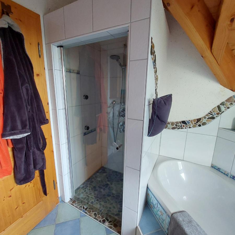Gaestezimmer In Traumhafter Lage Neben Der Kurstadt Oberthulba Εξωτερικό φωτογραφία