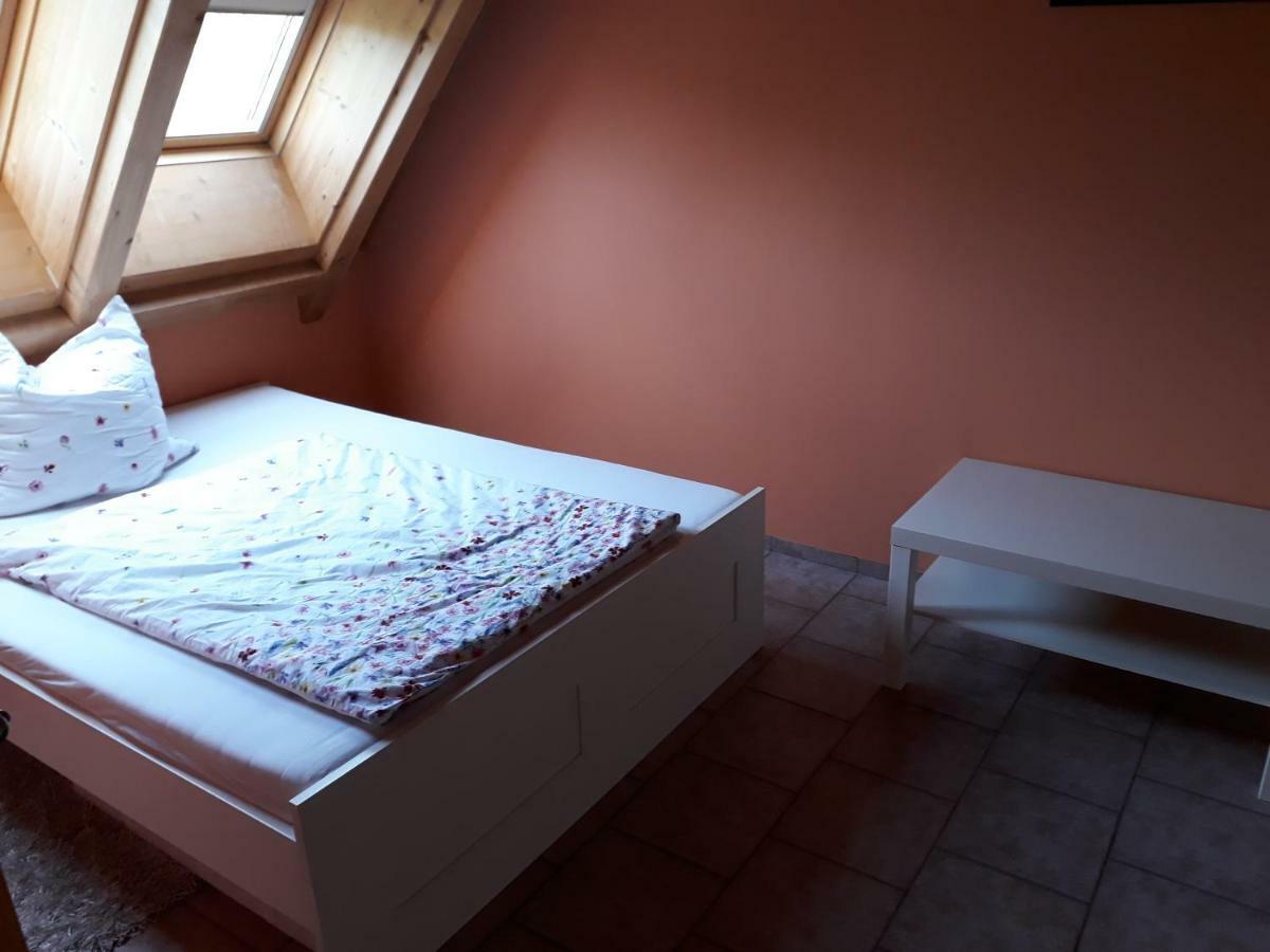 Gaestezimmer In Traumhafter Lage Neben Der Kurstadt Oberthulba Εξωτερικό φωτογραφία